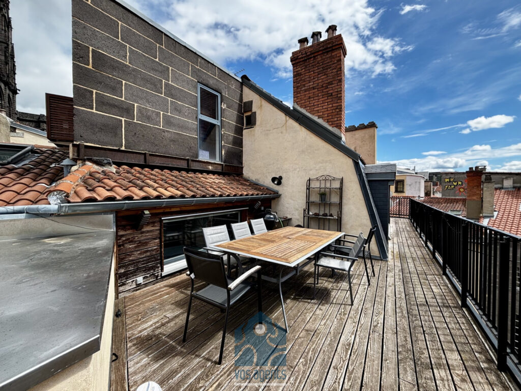 Appartement en duplex 6 pièces avec terrasse vue panoramique – 7 pièces – 5 chambres – 225.92 m²