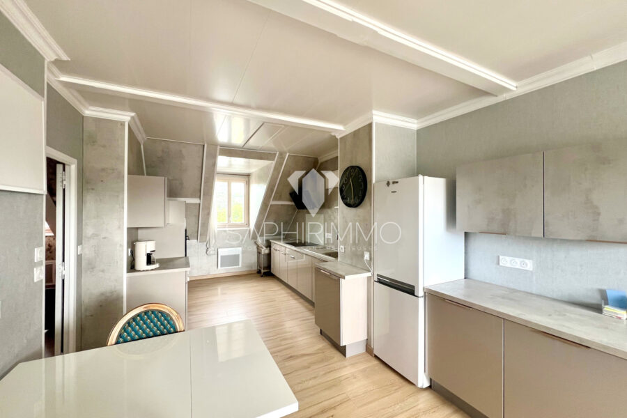 Appartement à vendre à Brive-la-Gaillarde — Vue sur la ville — photo 14