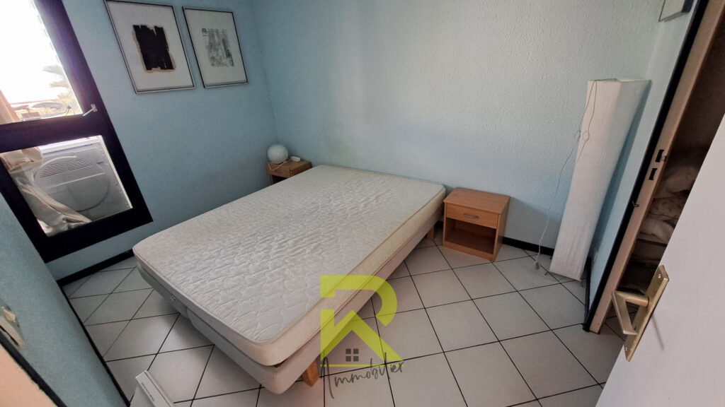GRUISSAN   DUPLEX 3 CHAMBRES AVEC LOGGIA, PISCINE ET PARKING – 4 pièces – 3 chambres – 73 m²