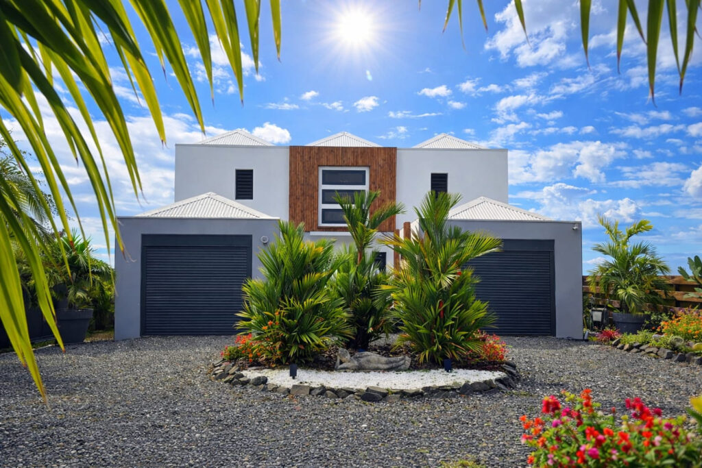 VILLA DE LUXE AVEC VUE MER 180o – SAINT FRANCOIS – 7 pièces – 5 chambres – 254.6 m²