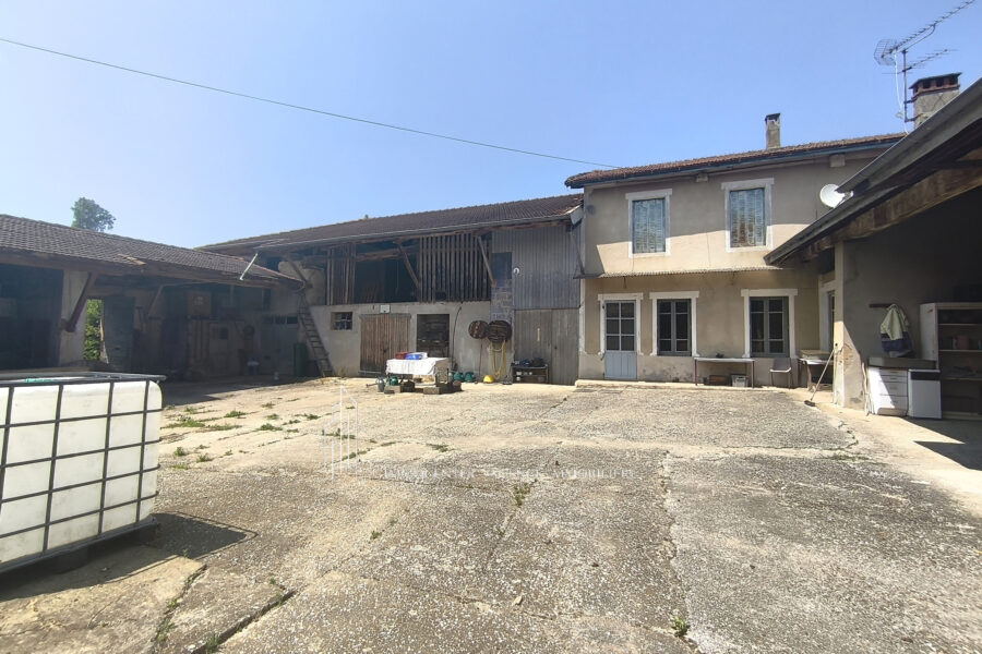 Maison à vendre à Saint-bonnet-de-chavagne
