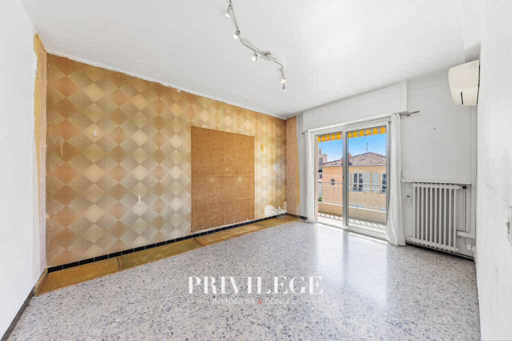 Nice   Mantega/Évêché | 2 pièces lumineux, terrasse, vue dég – 2 pièces – 1 chambre – 46.92 m²