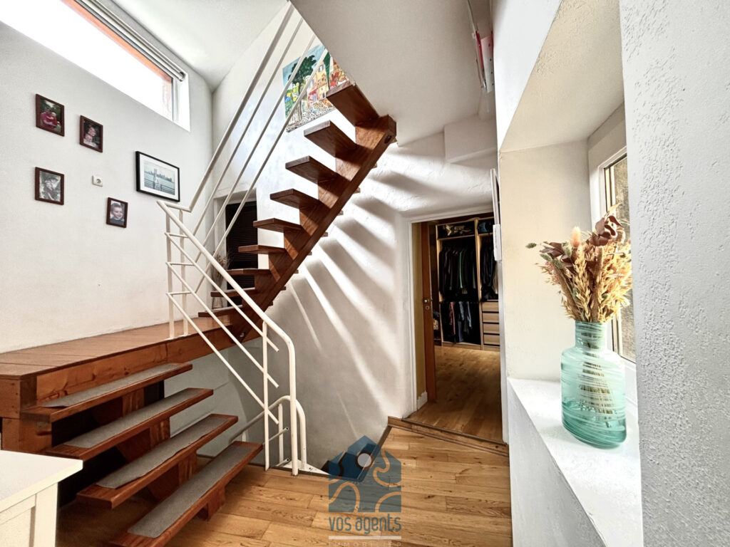 Appartement en duplex 6 pièces avec terrasse vue panoramique – 7 pièces – 5 chambres – 225.92 m²