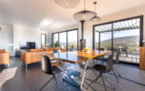 Villa avec vue, piscine, terrasses et garages – 6 pièces – 4 chambres – 170 m²