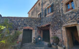 Maison 300 m 2 habitable avec cour, garage,caves, atelier et – 7 pièces – 5 chambres – 300 m²