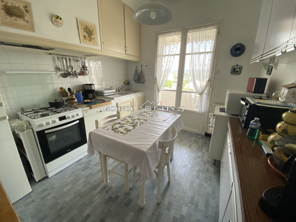 13011 – LA MILLIERE – 6 pièces – 5 chambres – 140 m²