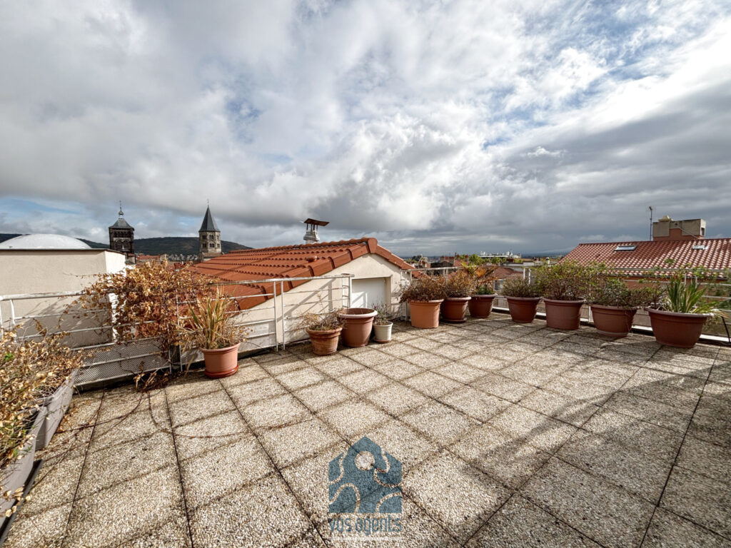 Appartement en duplex 6 pièces avec 3 terrasses, garage et c – 6 pièces – 5 chambres – 147.57 m²