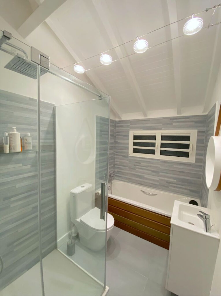 Duplex de grand standing et pieds dans l&rsquo;eau à Saint-Françoi – 4 pièces – 3 chambres – 88.3 m²