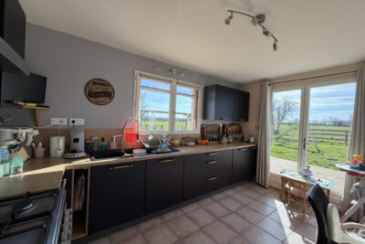 A LA CAMPAGNE – SAINT ANDRE SUR VIEUX JONC – 7 pièces – 3 chambres – 140 m²
