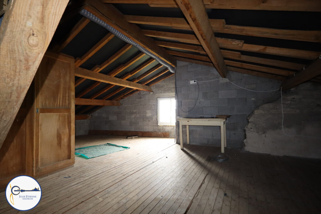 Maison Domèvre-sur-Durbion 7 pièces  137m2  – 7 pièces – 4 chambres – 137 m²
