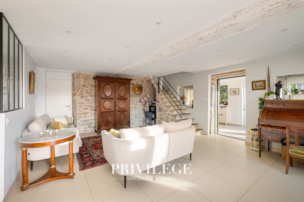 Charme absolu pour cette maison de ville avec vue – 6 pièces – 5 chambres – 131.28 m²