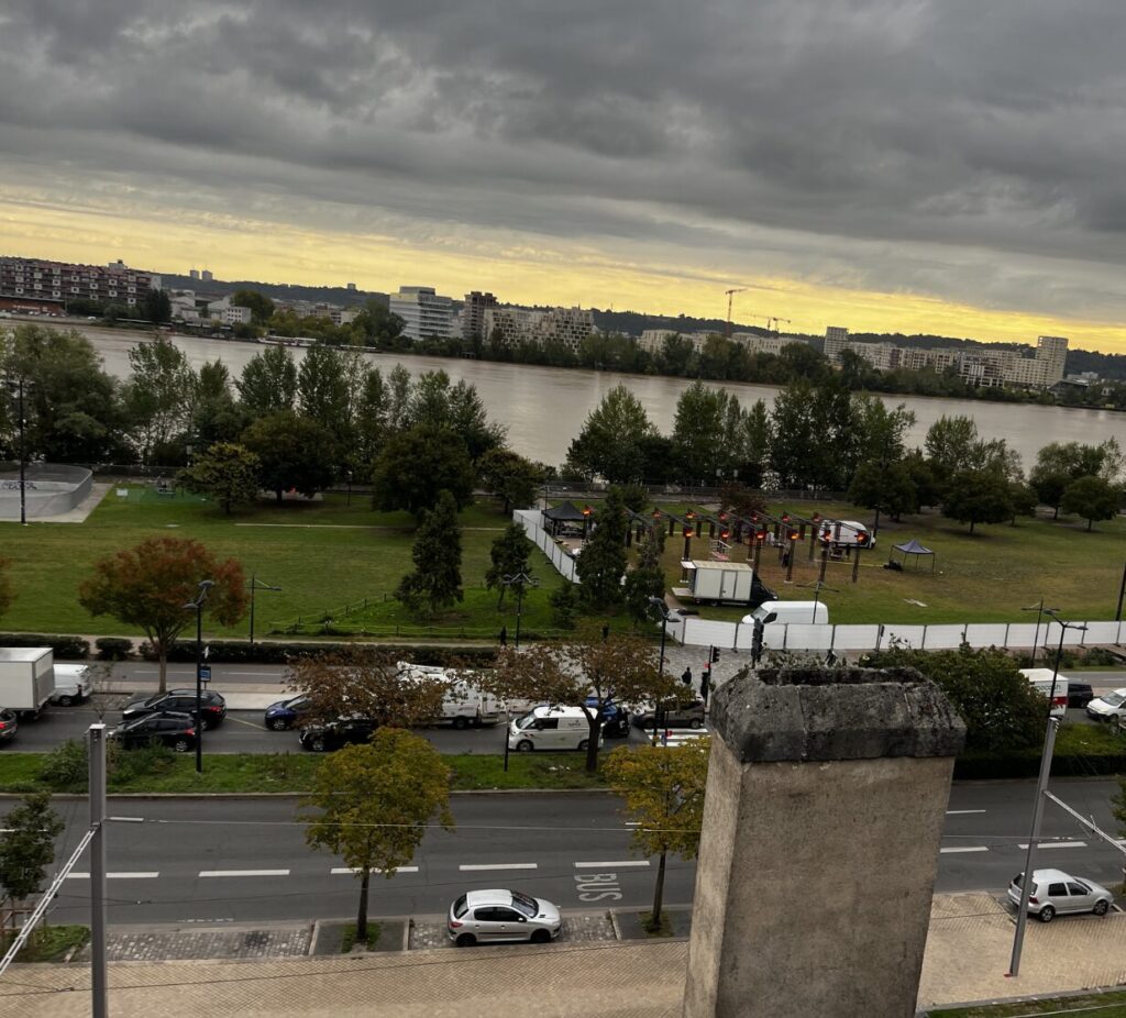 Appartement rénové avec suite parentale – Quais de Bordeaux – 2 pièces – 1 chambre – 60 m²