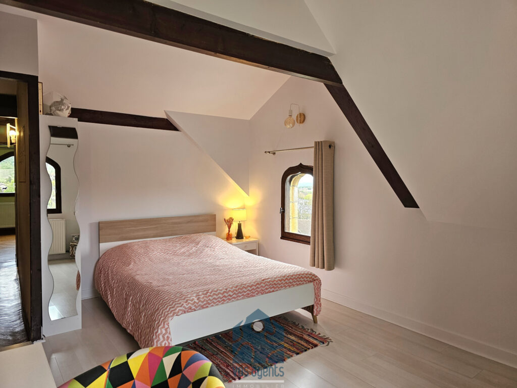 Maison de caractère 7 pièces 4 chambres avec piscine, terras – 7 pièces – 4 chambres – 218 m²