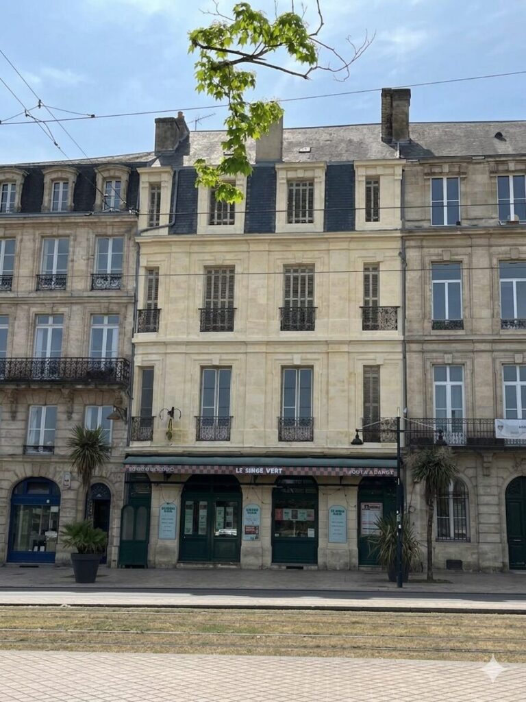 Duplex 83m2 entièrement restauré avec vue Garonne – Bordeaux – 4 pièces – 3 chambres – 83 m²