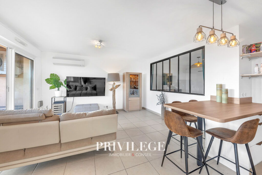 Saint-Laurent-du-Var   Les Plateaux Fleuris : Appartement 4  – 4 pièces – 3 chambres – 84 m²