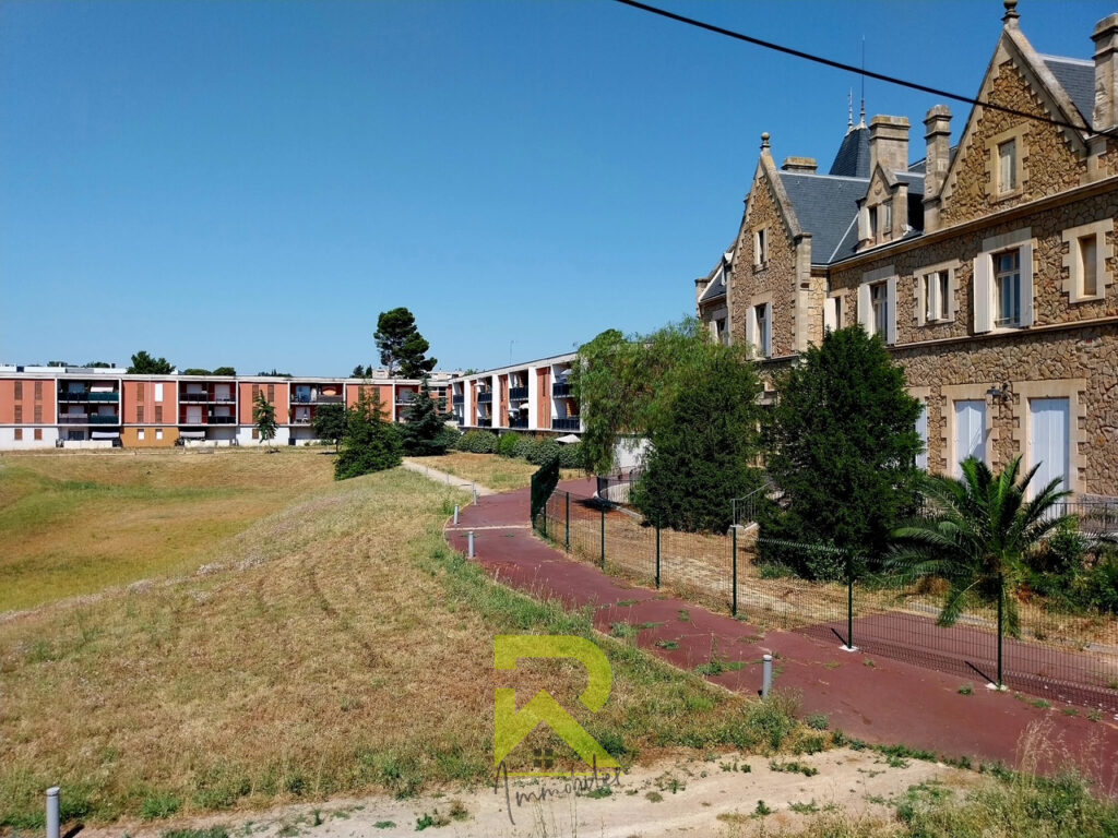 STUDIO REZ DE CHAUSSÉE TERRASSE BÉZIERS – 1 pièce – NR chambres – 18.7 m²