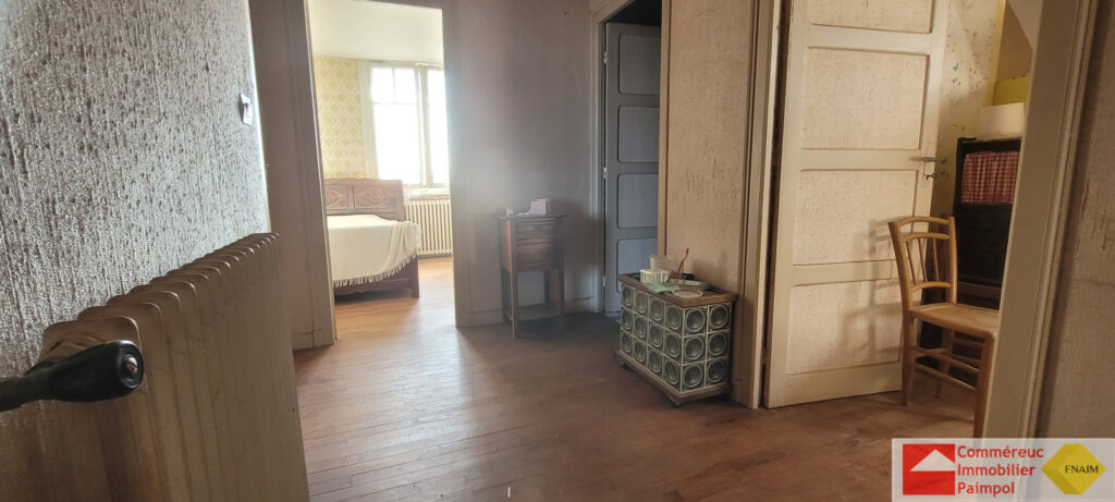 À VENDRE MAISON TRADITIONNELLE AVEC VUE MER À LOGUIVY-DE-LA- – 6 pièces – 4 chambres – 100 m²