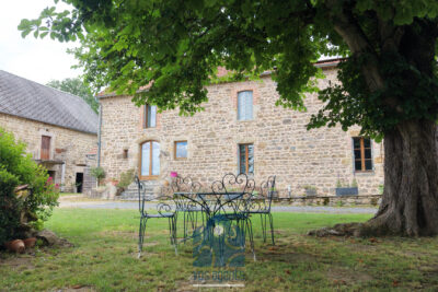 Maison à vendre à Charensat