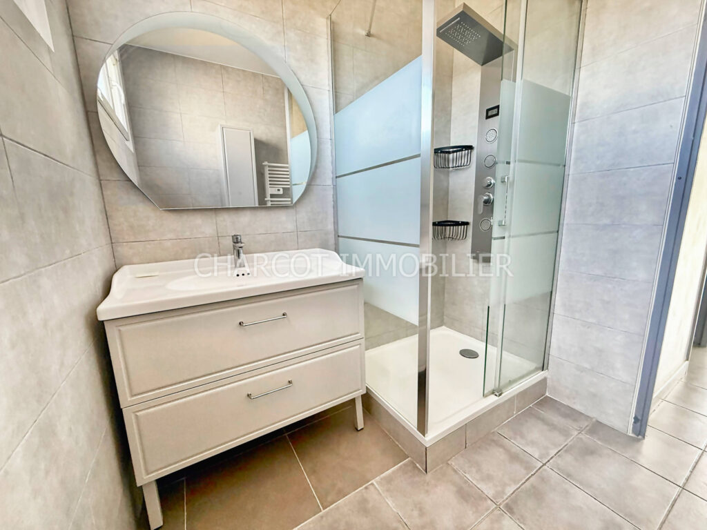 EXCLUSIVITÉ – Proche du POINT DU JOUR, appartement T4, avec  – 4 pièces – 3 chambres – 63 m²
