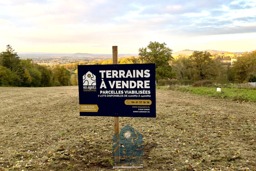 Terrain à vendre à Montmorin