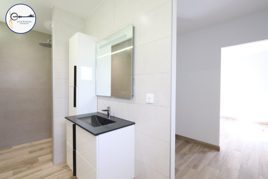 Maison de plain-pied UXEGNEY  5 pièces 118m2 – 5 pièces – 3 chambres – 118 m²
