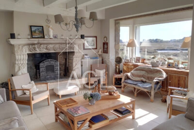 Grande maison familiale pieds dans l&rsquo;eau, entre saline et oc – 10 pièces – 7 chambres – 271.31 m²