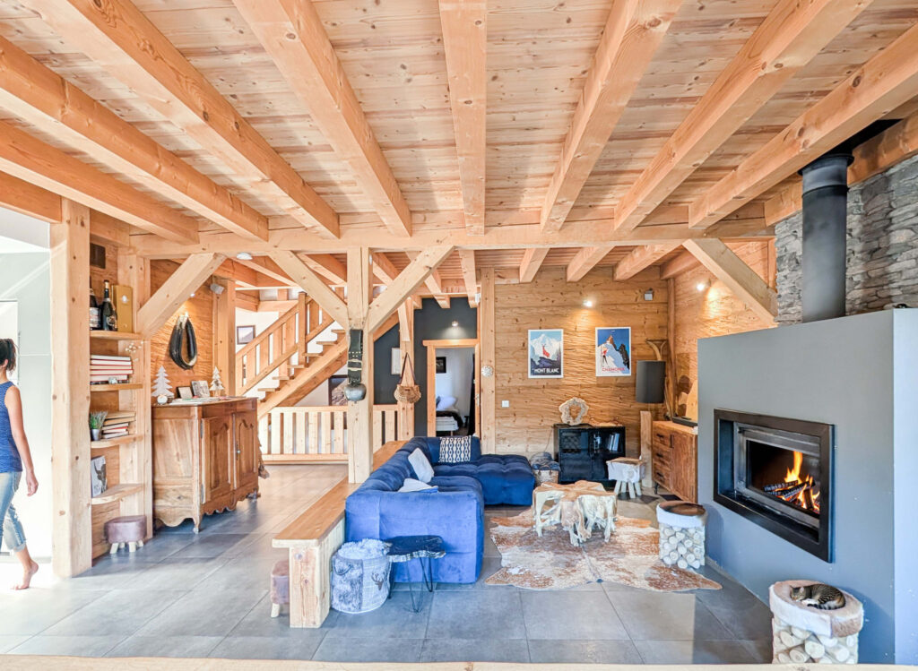 Chalet 10 pièces à 5 min. de Combloux – 10 pièces – 6 chambres – 323 m²