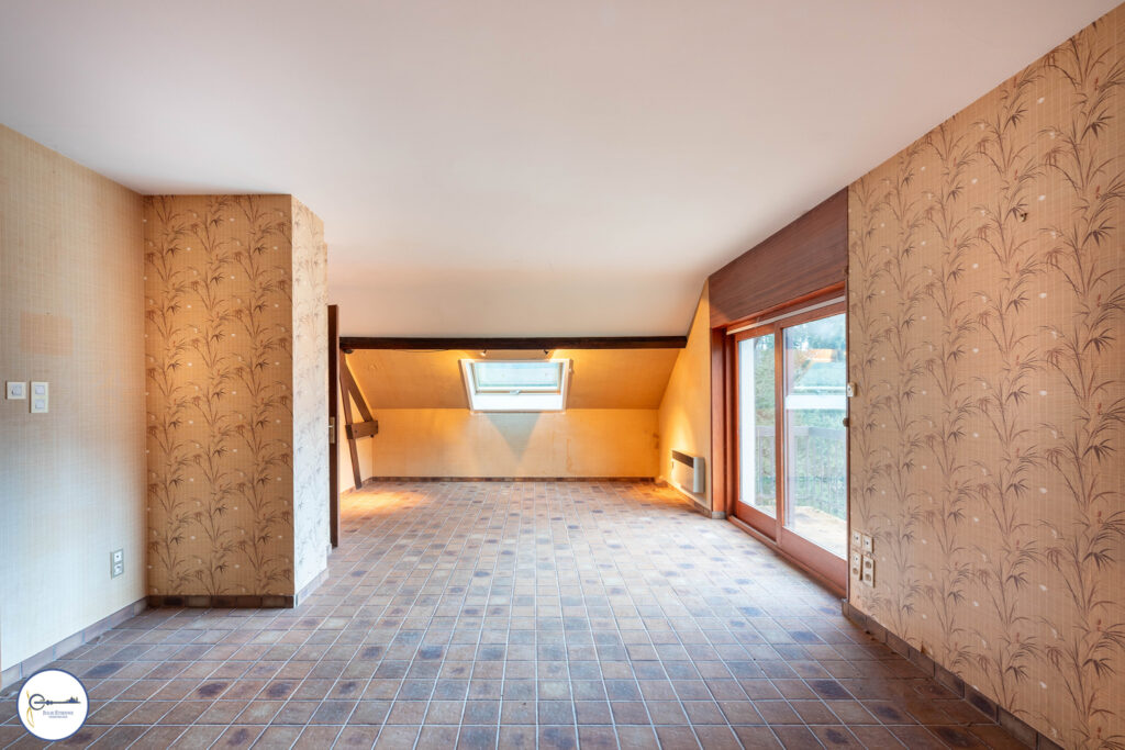 Maison LE MENIL 12 Pièces 314m2 – 12 pièces – 5 chambres – 314 m²