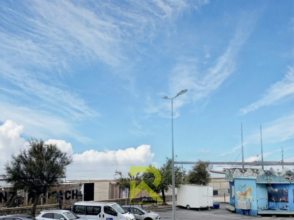 GRAU D&rsquo;AGDE, Vue Mer, T2 loué Meublé avec extérieurs – 2 pièces – 1 chambre – 41.82 m²