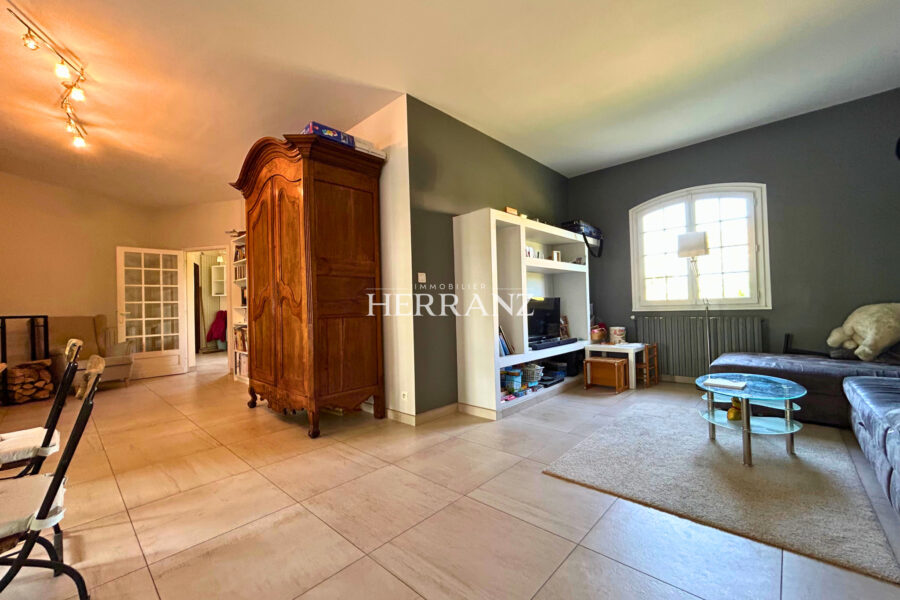 Maison à vendre à Rauzan
