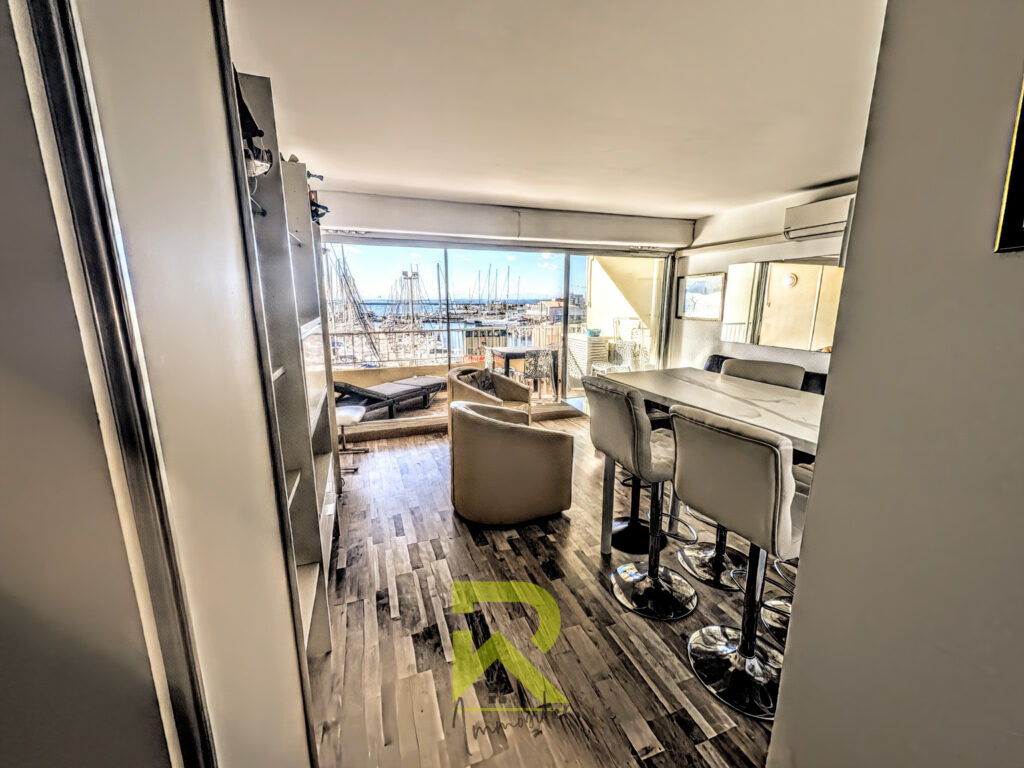 vue mer exceptionnelle, appartement rénové 50m2 T3, terrasse – 3 pièces – 2 chambres – 50 m²