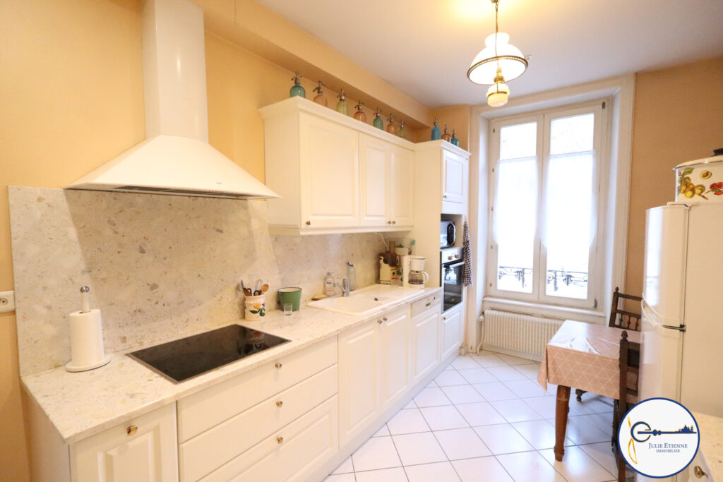 Appartement Epinal 5 pièces 109m2 + Garage – 5 pièces – 3 chambres – 109.4 m²