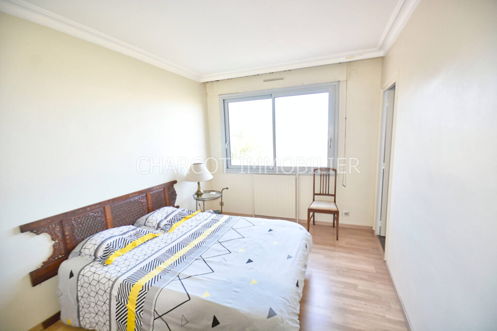 EXCLUSIVITÉ – LYON 5ÈME – APPARTEMENT T5 + CAVE + PARKING PR – 5 pièces – 3 chambres – 137.08 m²