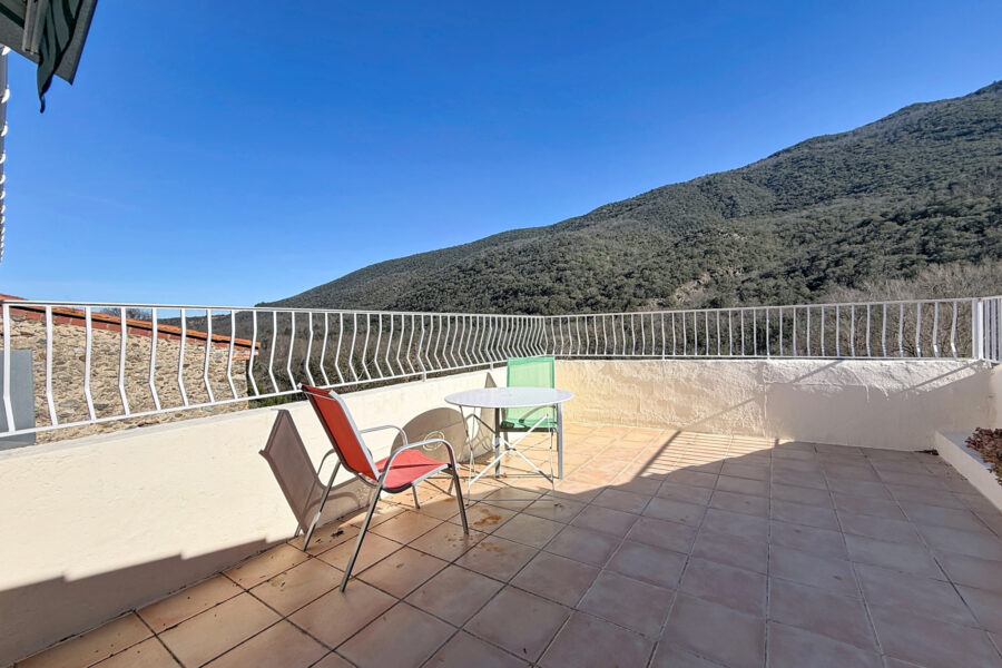 Maison à vendre à Estoher