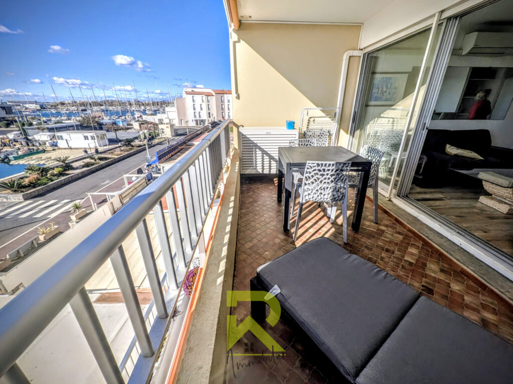vue mer exceptionnelle, appartement rénové 50m2 T3, terrasse – 3 pièces – 2 chambres – 50 m²