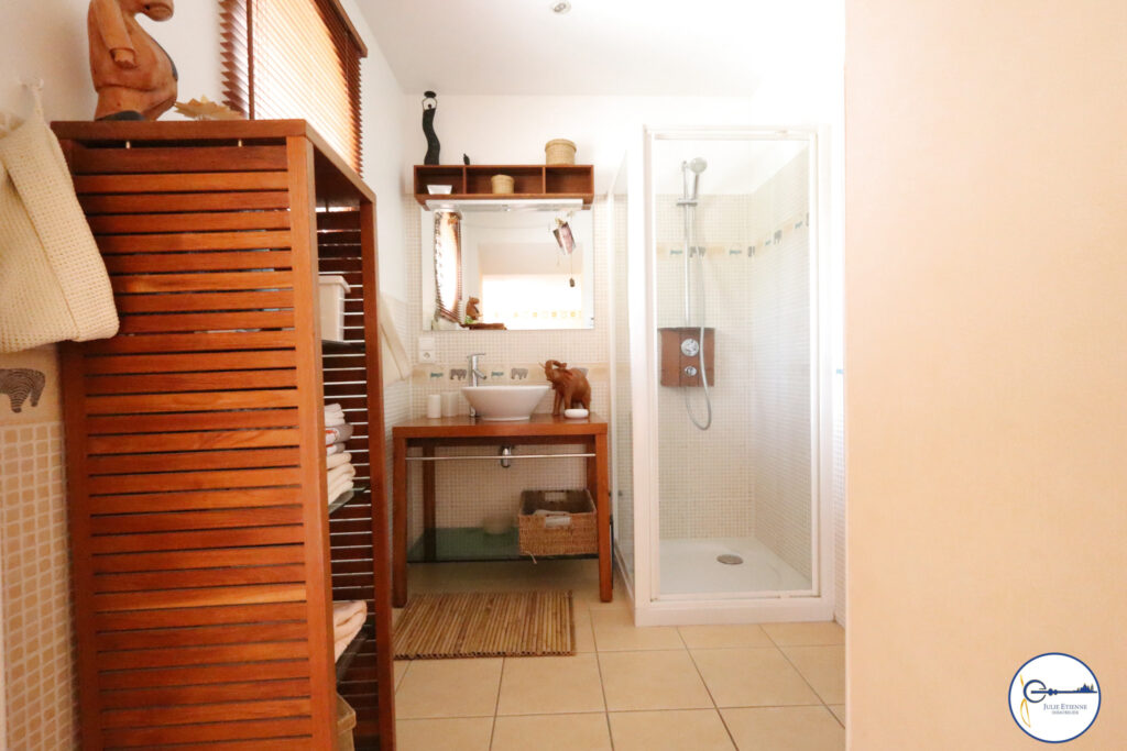 Maison Dompaire 8 pièces 187 m2 – 8 pièces – 4 chambres – 187 m²
