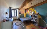 Maison de village avec cour, terrasse, caves, granges et par – 7 pièces – 5 chambres – 180 m²