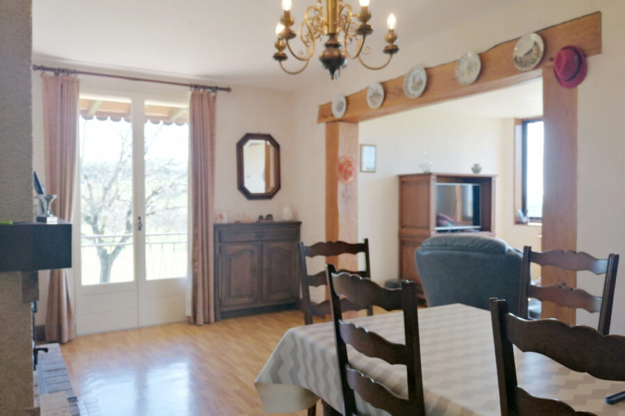 Maison à vendre à Camburat