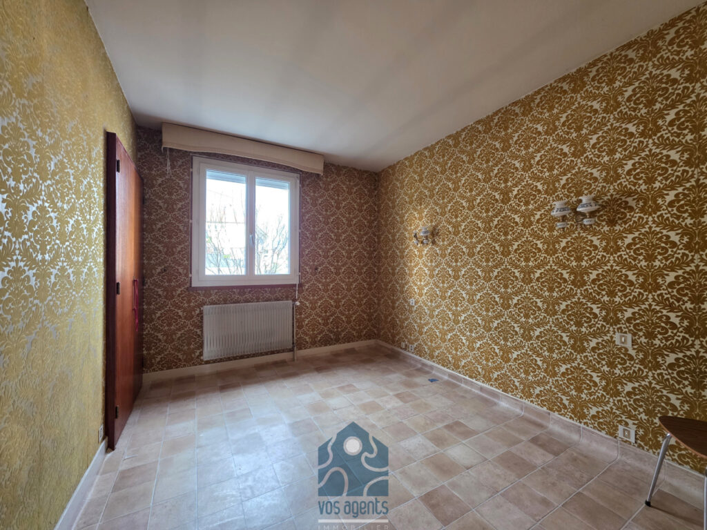 Maison avec terrasse, balcon et garage – 5 pièces – 3 chambres – 124.15 m²
