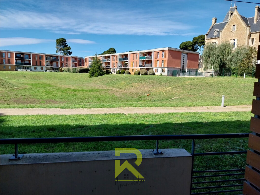 STUDIO REZ DE CHAUSSÉE TERRASSE BÉZIERS – 1 pièce – NR chambres – 18.7 m²