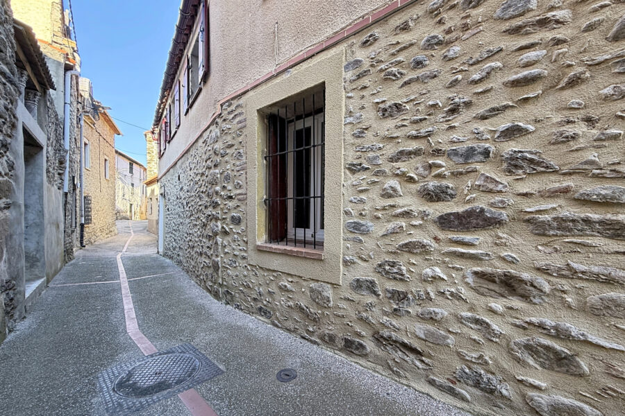 Maison à vendre à Estoher