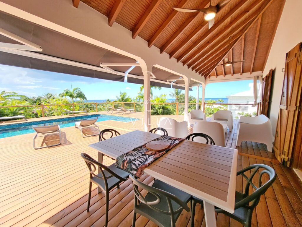SUPERBE VILLA VUE MER 4 CHAMBRES+BUREAU – PISCINE – DESHAIES – 6 pièces – 4 chambres – 195 m²