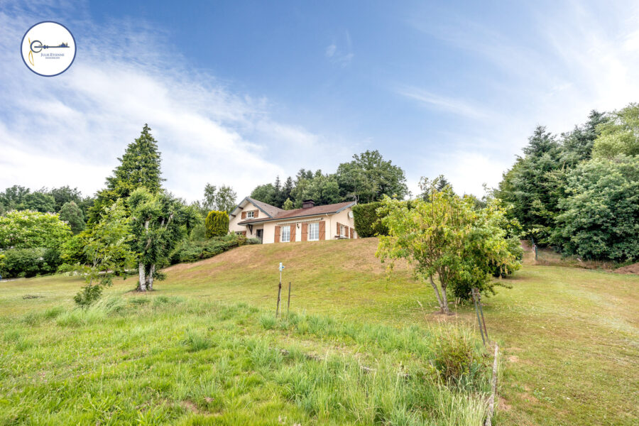 Maison à vendre à Hadol