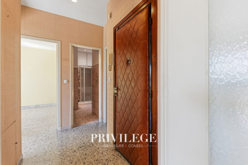 Nice   Mantega/Évêché | 2 pièces lumineux, terrasse, vue dég – 2 pièces – 1 chambre – 46.92 m²