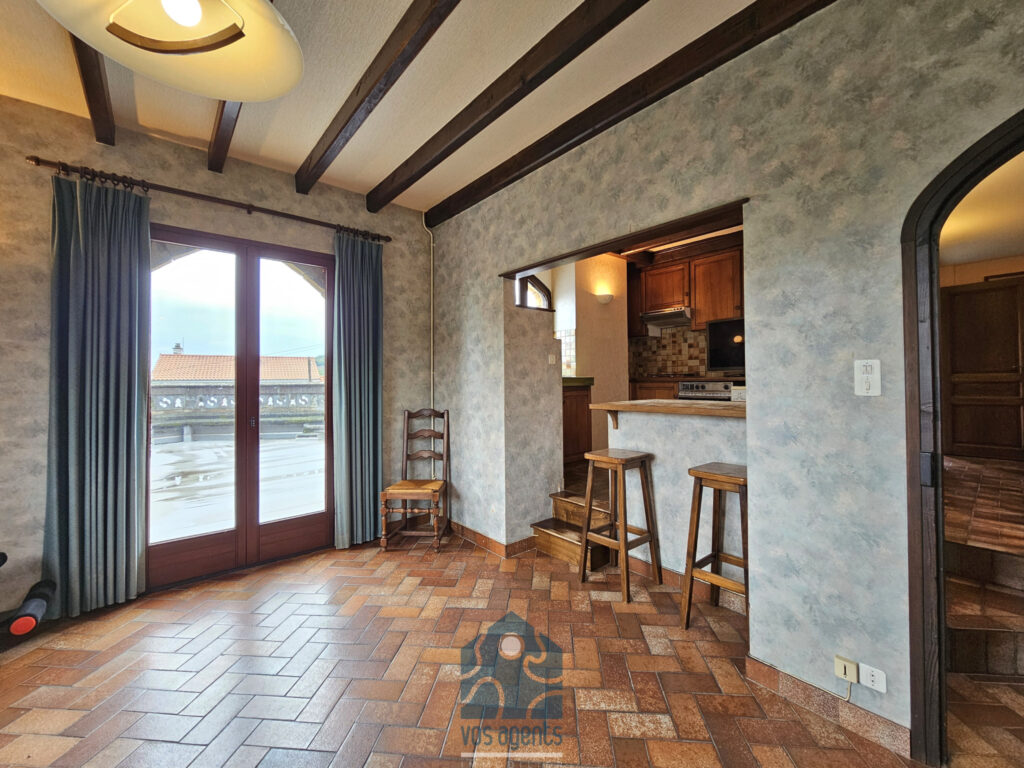 Maison de caractère 7 pièces 4 chambres avec piscine, terras – 7 pièces – 4 chambres – 218 m²