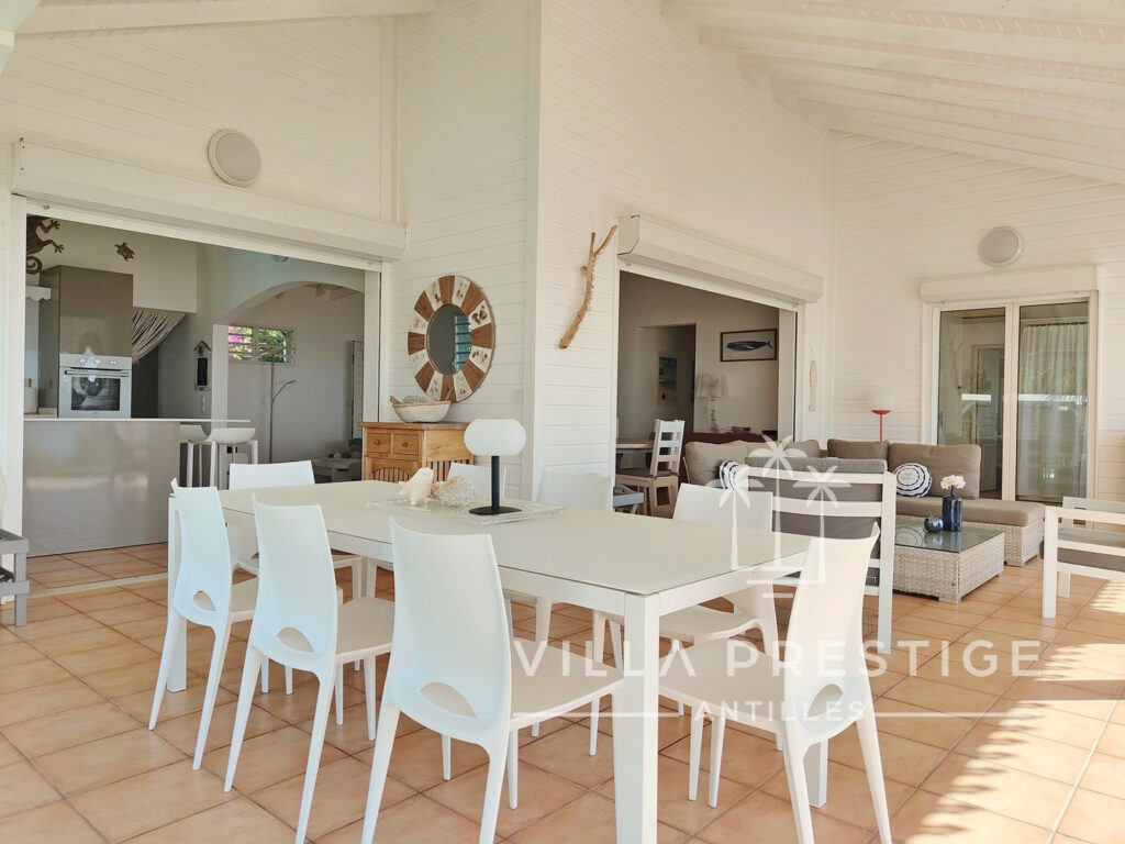 Villa de standing 3 chambres et studio indépendant – vue mer – 5 pièces – 4 chambres – 140 m²