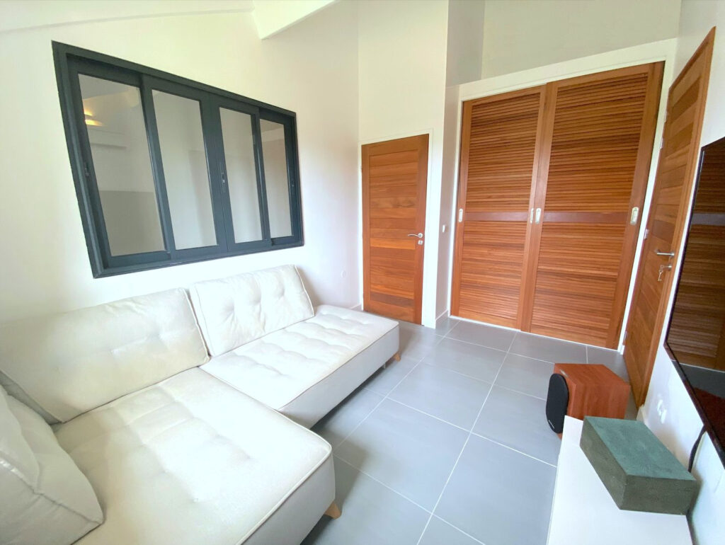 Duplex de grand standing et pieds dans l&rsquo;eau à Saint-Françoi – 4 pièces – 3 chambres – 88.3 m²