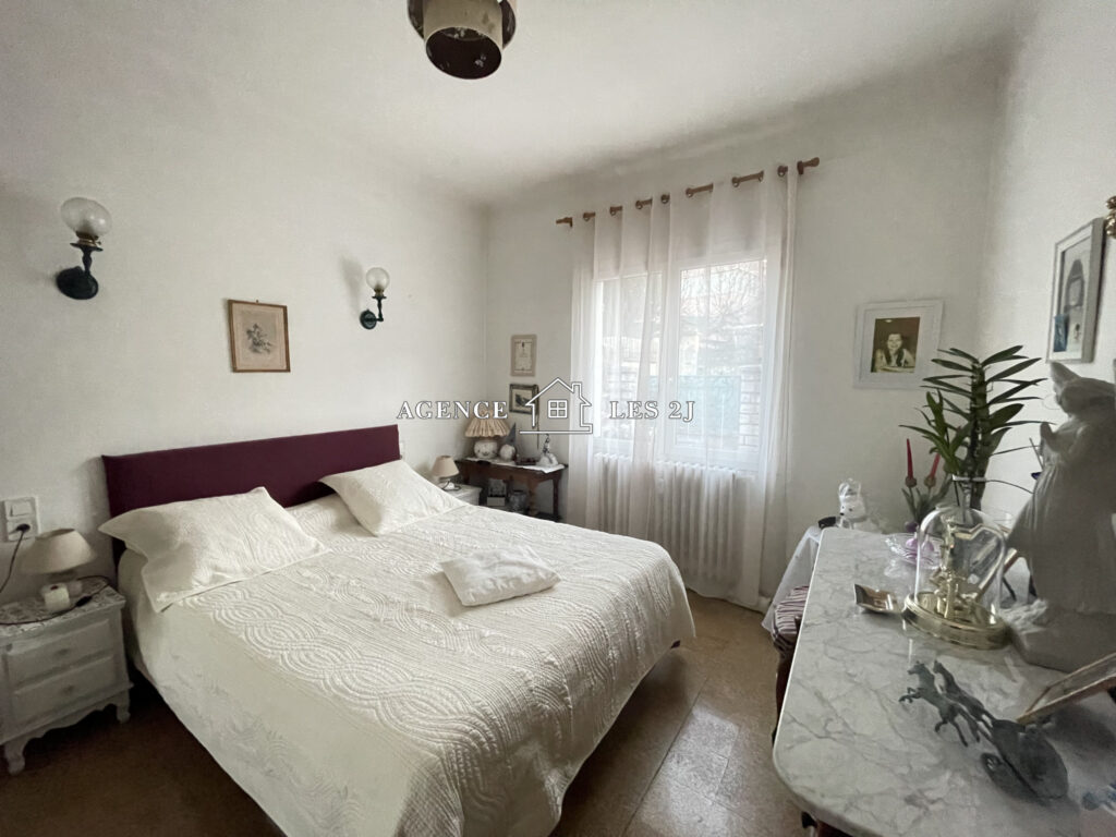 13011 – LA MILLIERE – 6 pièces – 5 chambres – 140 m²