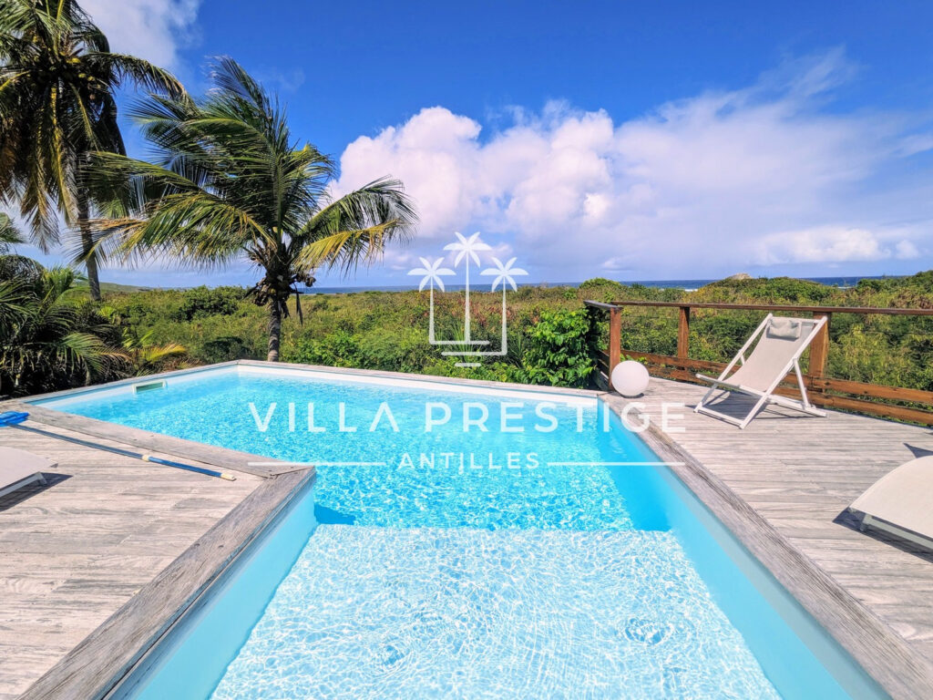 VILLA PREMIERE LIGNE 3 CHAMBRES AVEC PISCINE, ACCES PLAGE ET – 4 pièces – 3 chambres – 93 m²