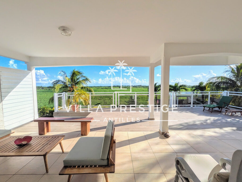 PROPRIÉTÉ D&rsquo;EXCEPTION VILLA T6 ET 2 LOGEMENTS T2 – VUE DÉGAG – 10 pièces – 7 chambres – 257.37 m²